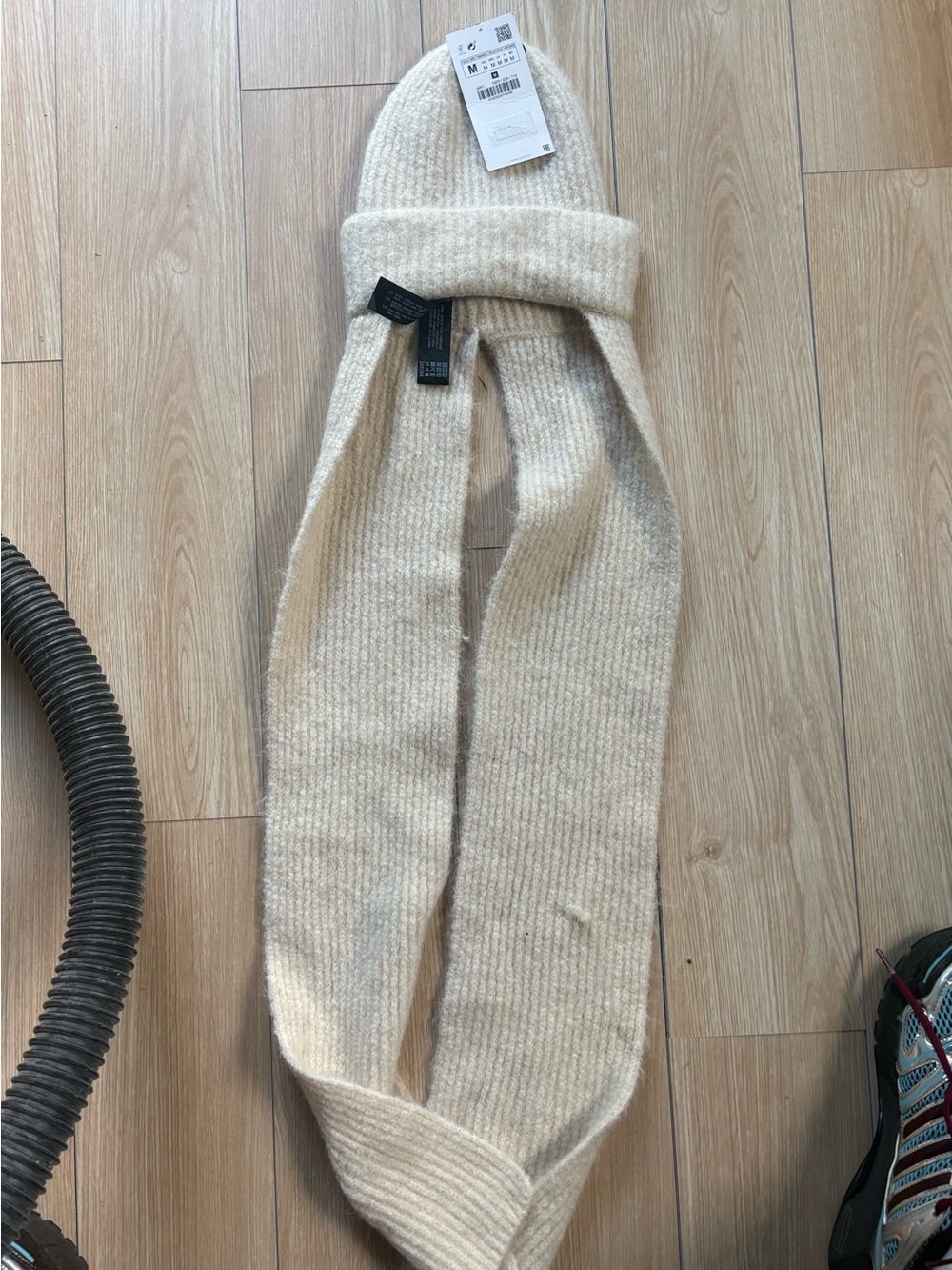 Zara Cream Ribbed Knit Beanie with Folded Cuff